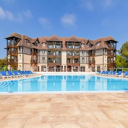 "Magnifique 2 Pieces Deauville" Piscine Et Jardin Exterior foto